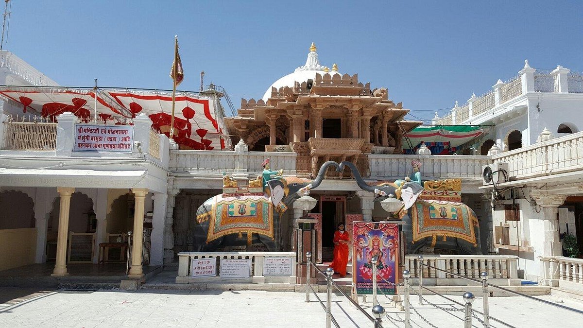 Udaipur to Nakoda Ji Taxi